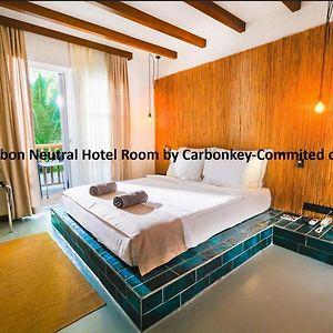 Very Chic Hotel Adult Only